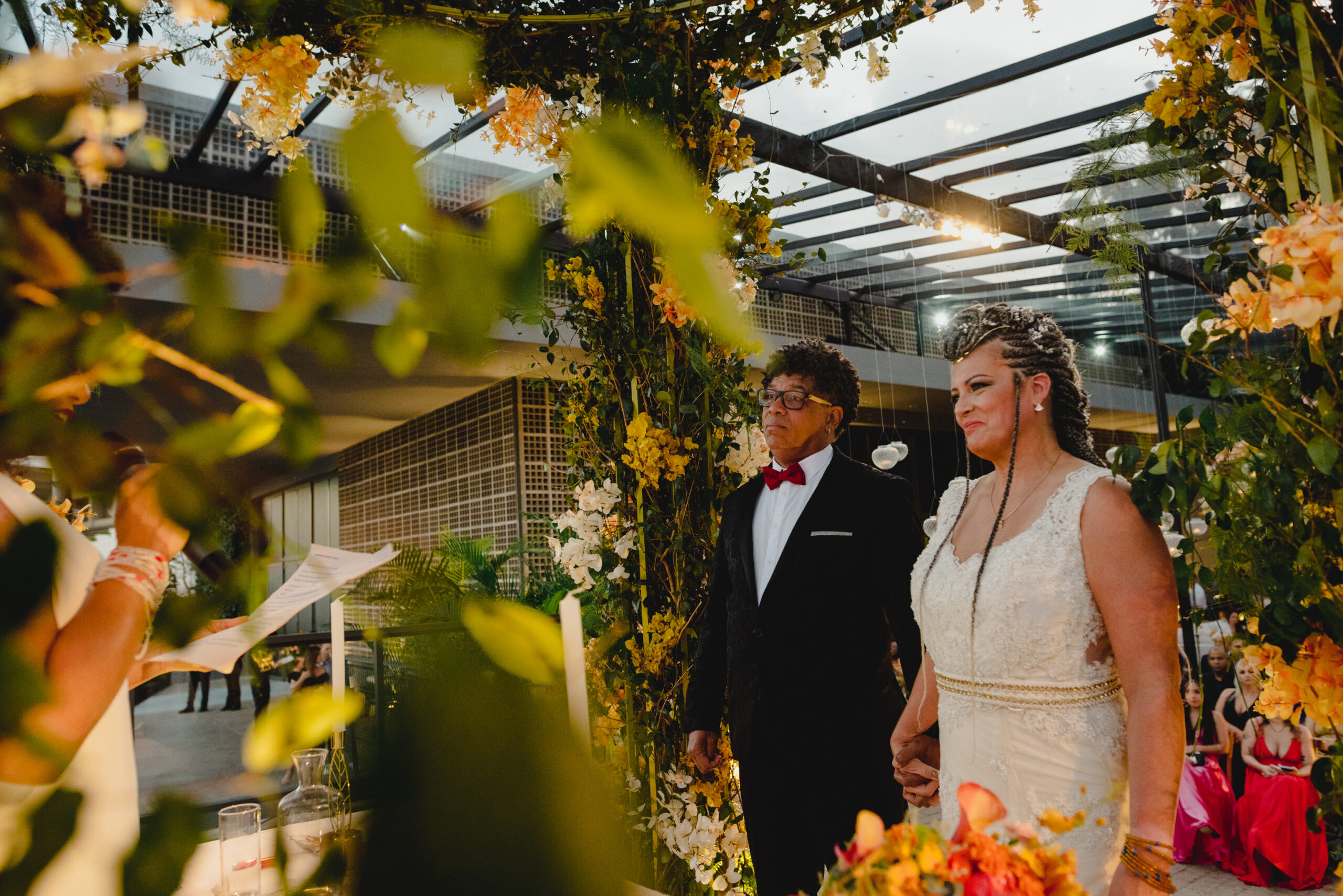 Casal celebrando renovação de votos no Exc, Jardim Botânico, Rio de Janeiro