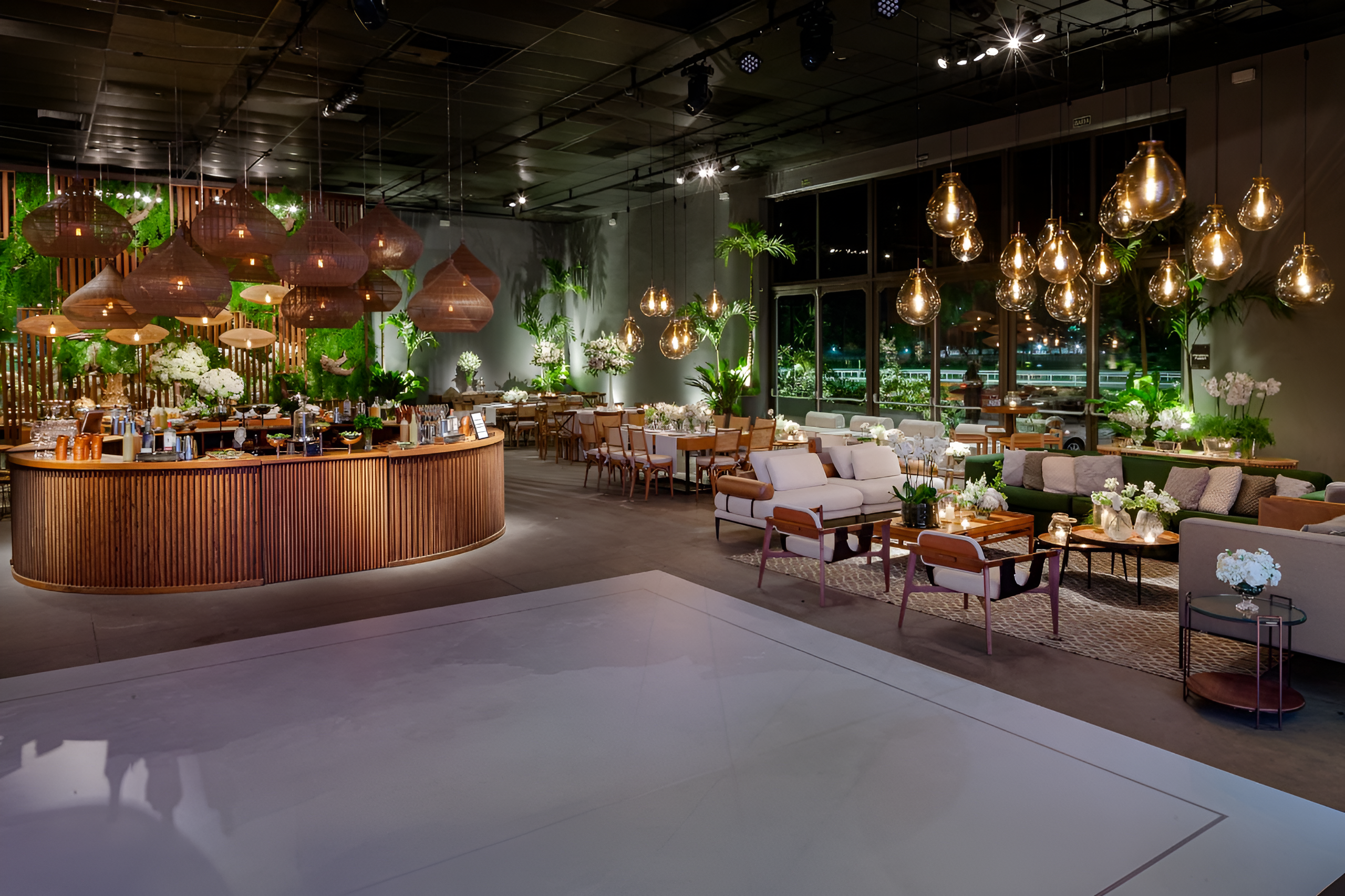Ambiente interno do Exc decorado para celebração de renovação de votos, Jardim Botânico, Rio de Janeiro